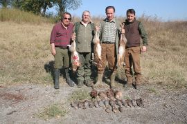 Sfoglia una selezione di Viaggi di caccia in Bulgaria. Offerte dirette da allestitori in Zona di caccia Сапарева баня sopra bghunters.com & Bulgaria Hunting Trips, 40 Lomsko Shose Street, Nadezhda 2, Sofia, Bulgaria, postcode 1220.